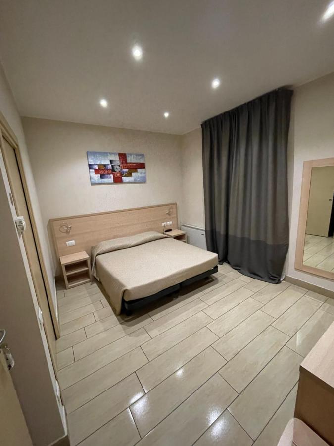 Hotel San Biagio Милан Экстерьер фото