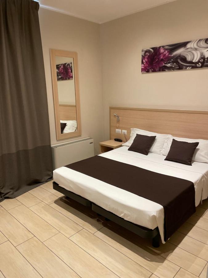 Hotel San Biagio Милан Экстерьер фото