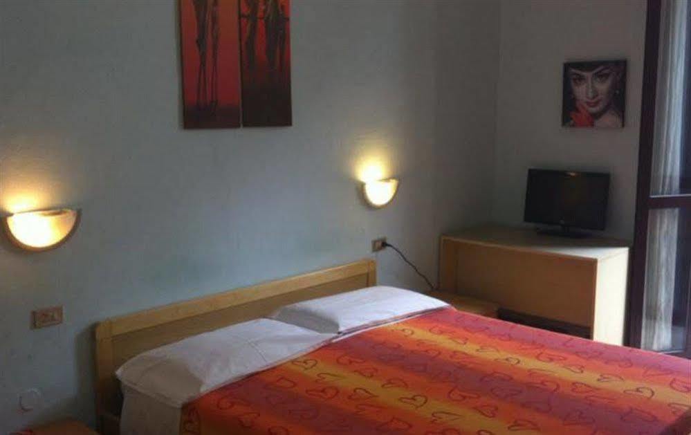 Hotel San Biagio Милан Экстерьер фото
